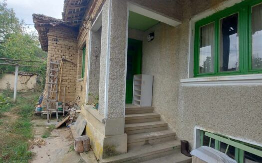 Едноетажна къща,в село Певец, общ. Търговище ПРОДАЖБА