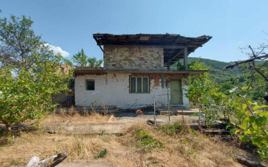Двуетажна вила – 66 кв.м, местност Кованлъка, гр. Търговище
