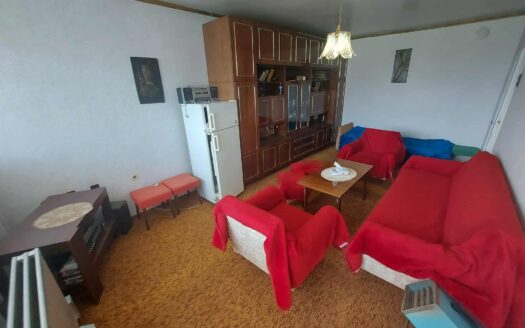 🏡 Просторен четиристаен апартамент с гараж в кв. Боровец, гр. Търговище