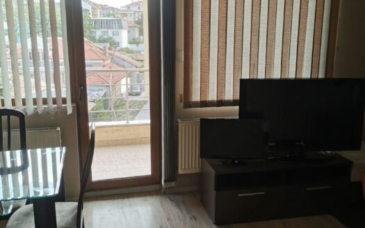 🏡✨ Двустаен апартамент + таванска стая | ТОП локация – Вароша, гр. Търговище