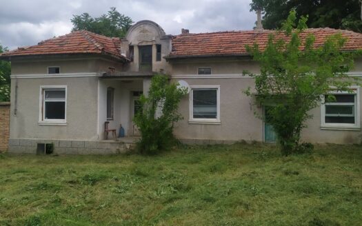 ЕДНОЕТАЖНА ТУХЛЕНА КЪЩА С ГОЛЯМ ДВОР 🌿✨📍 с. Макариополско, обл. Търговище